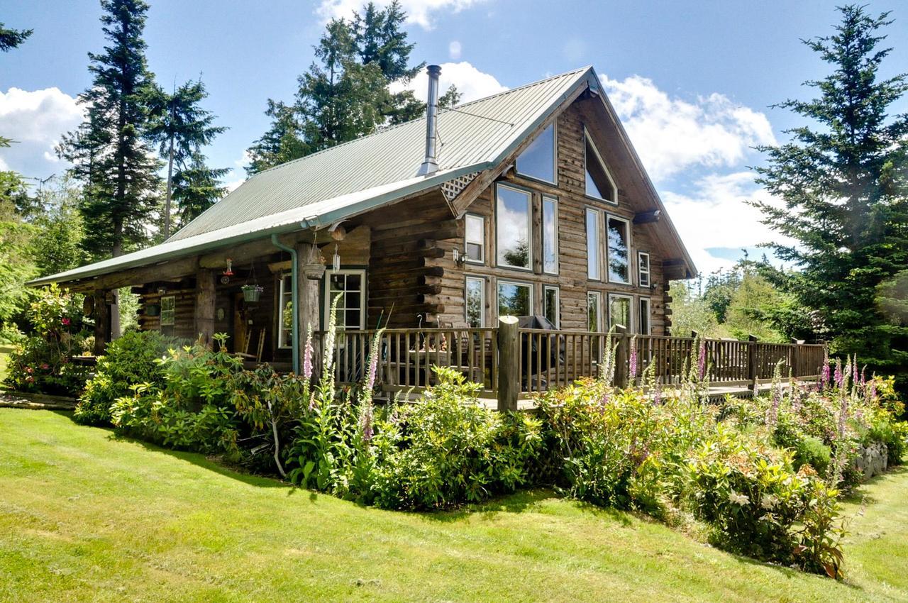 Log Home On Lopez-Spencer Spit Port Stanley Extérieur photo