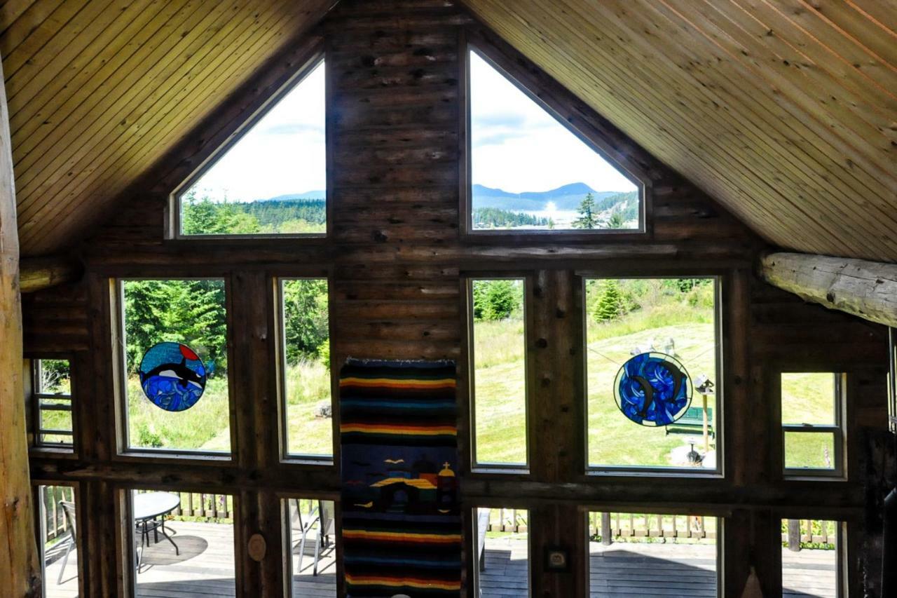 Log Home On Lopez-Spencer Spit Port Stanley Extérieur photo