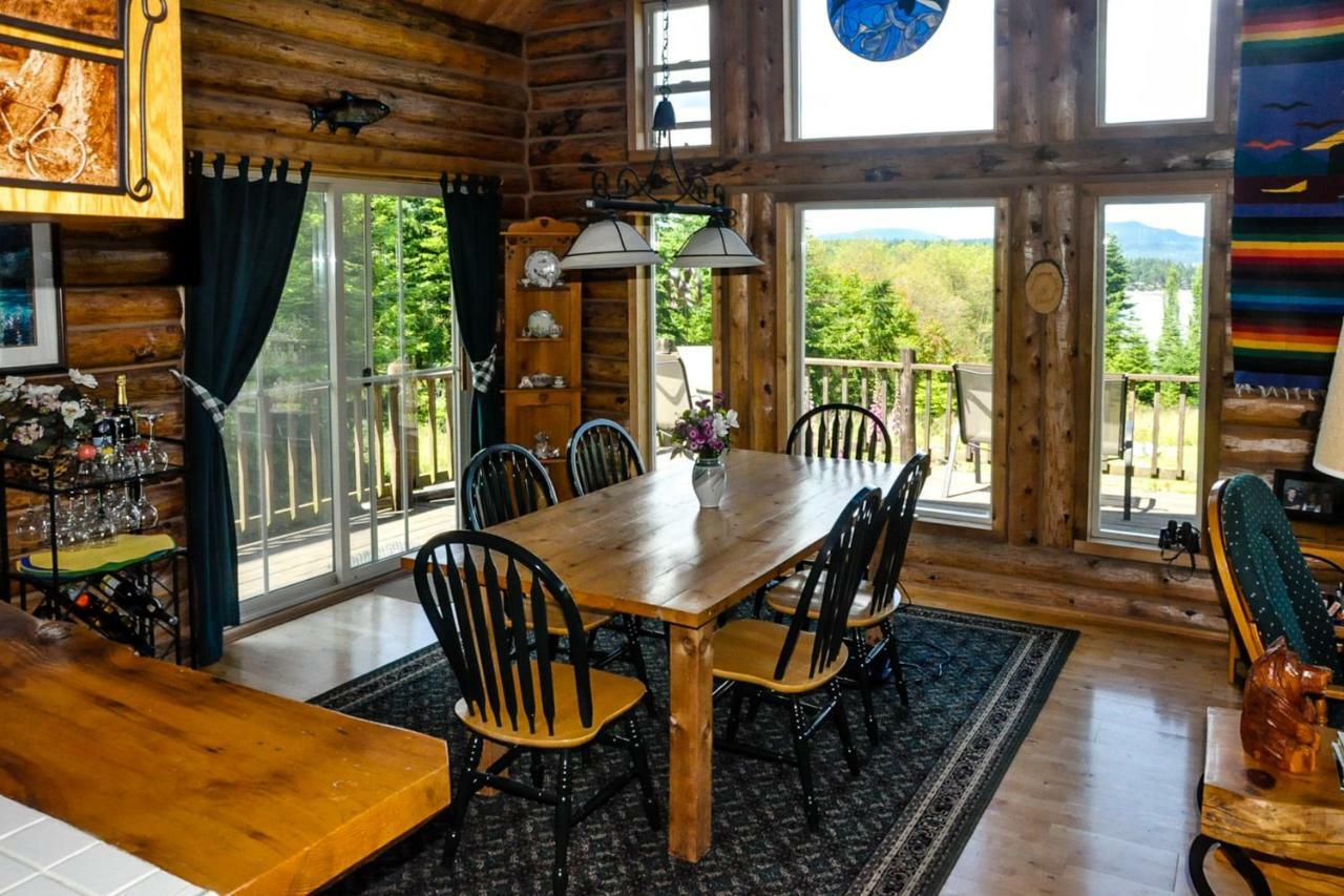Log Home On Lopez-Spencer Spit Port Stanley Extérieur photo