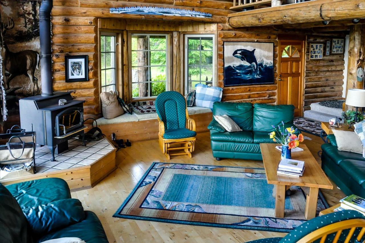 Log Home On Lopez-Spencer Spit Port Stanley Extérieur photo