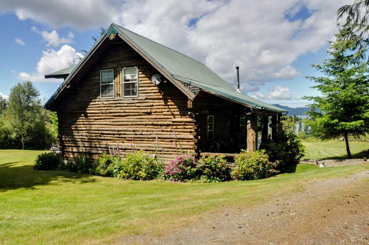 Log Home On Lopez-Spencer Spit Port Stanley Extérieur photo
